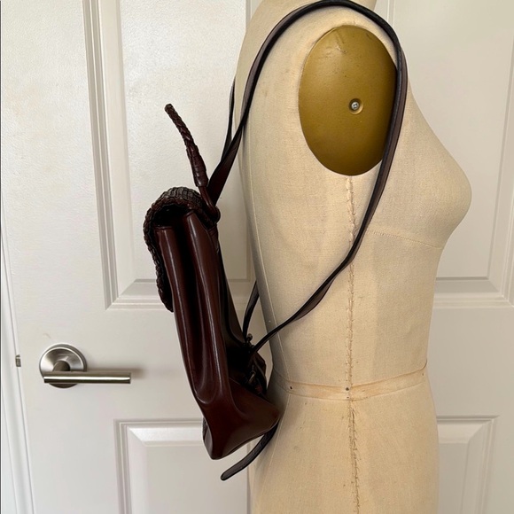 Liz Claiborne Vintage Brown Macrame Leather Backpack - Picture 4 of 10